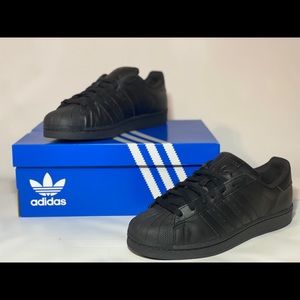 Adidas Superstar Size 9 All Black